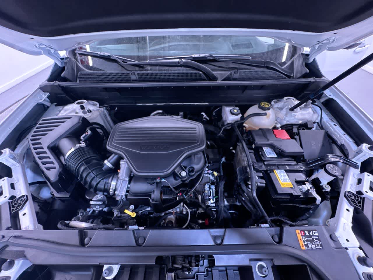 2023 GMC Acadia AT4