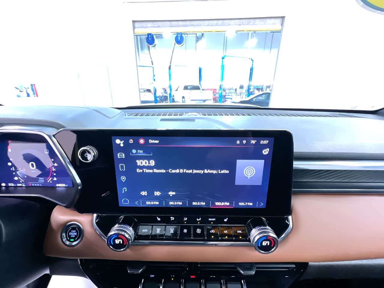 2023 GMC Canyon 4WD AT4