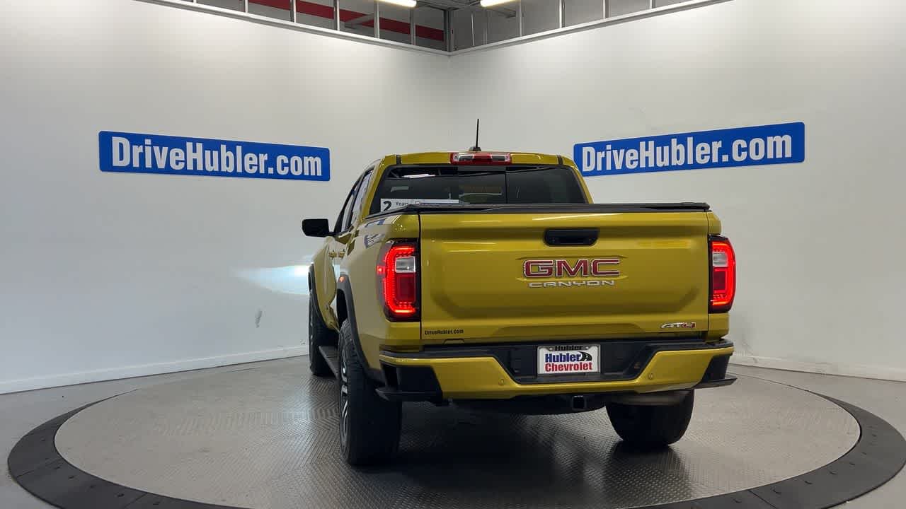 2023 GMC Canyon 4WD AT4