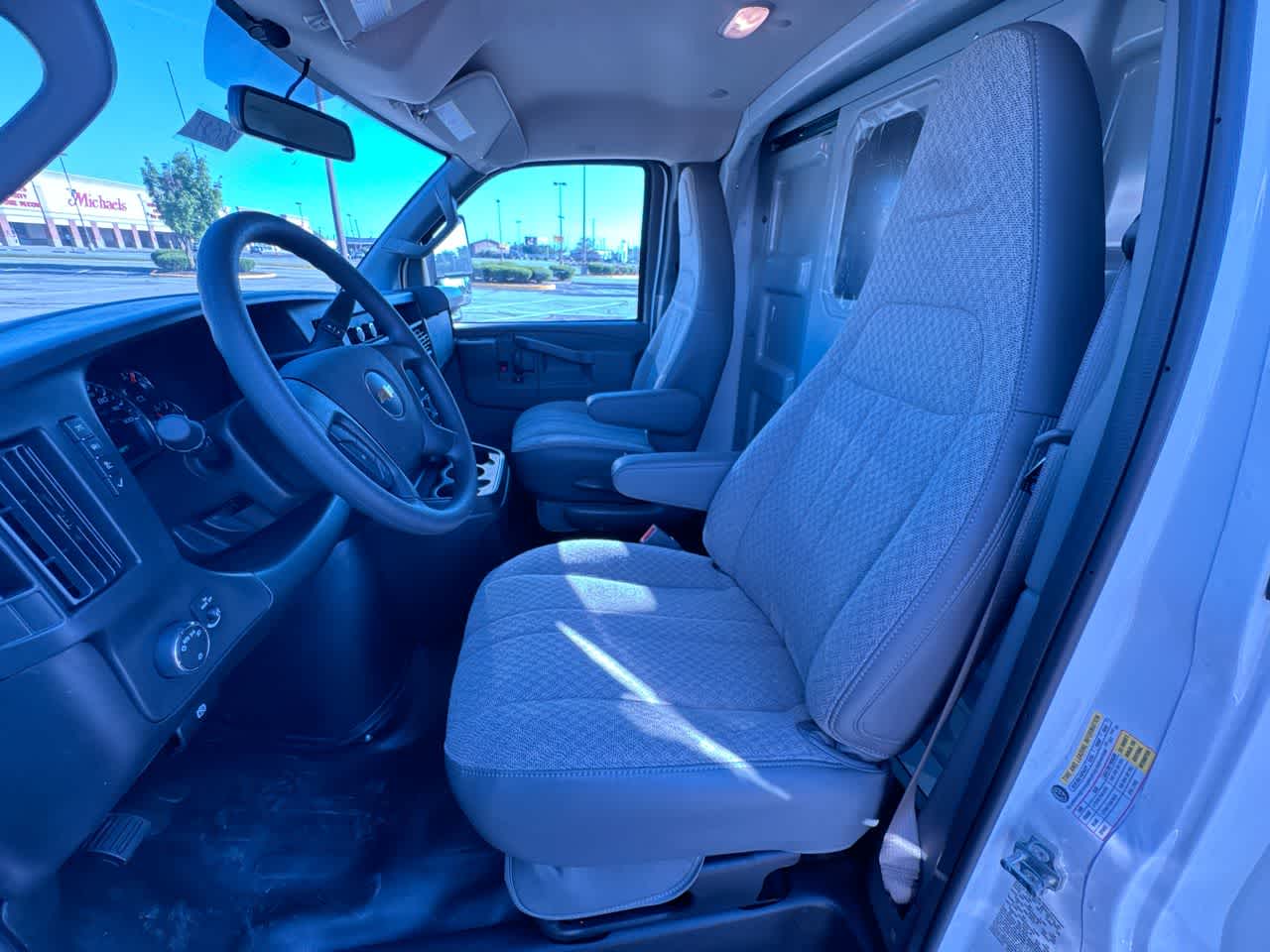 2026 Chevrolet Express Cutaway 3500 1WT