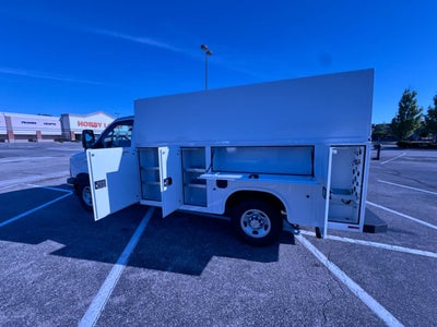 2026 Chevrolet Express Cutaway 3500 1WT
