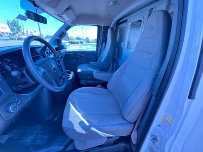 2026 Chevrolet Express Cutaway 3500 1WT