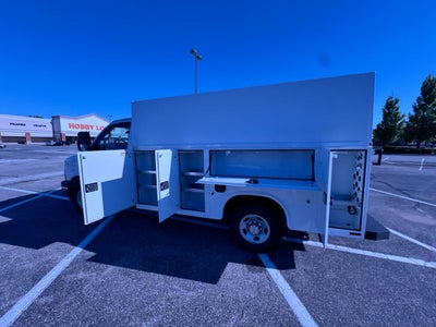 2026 Chevrolet Express Cutaway 3500 1WT