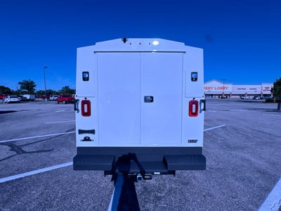 2026 Chevrolet Express Cutaway 3500 1WT