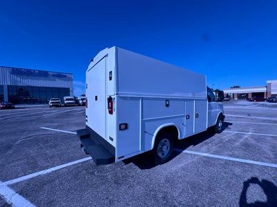 2026 Chevrolet Express Cutaway 3500 1WT