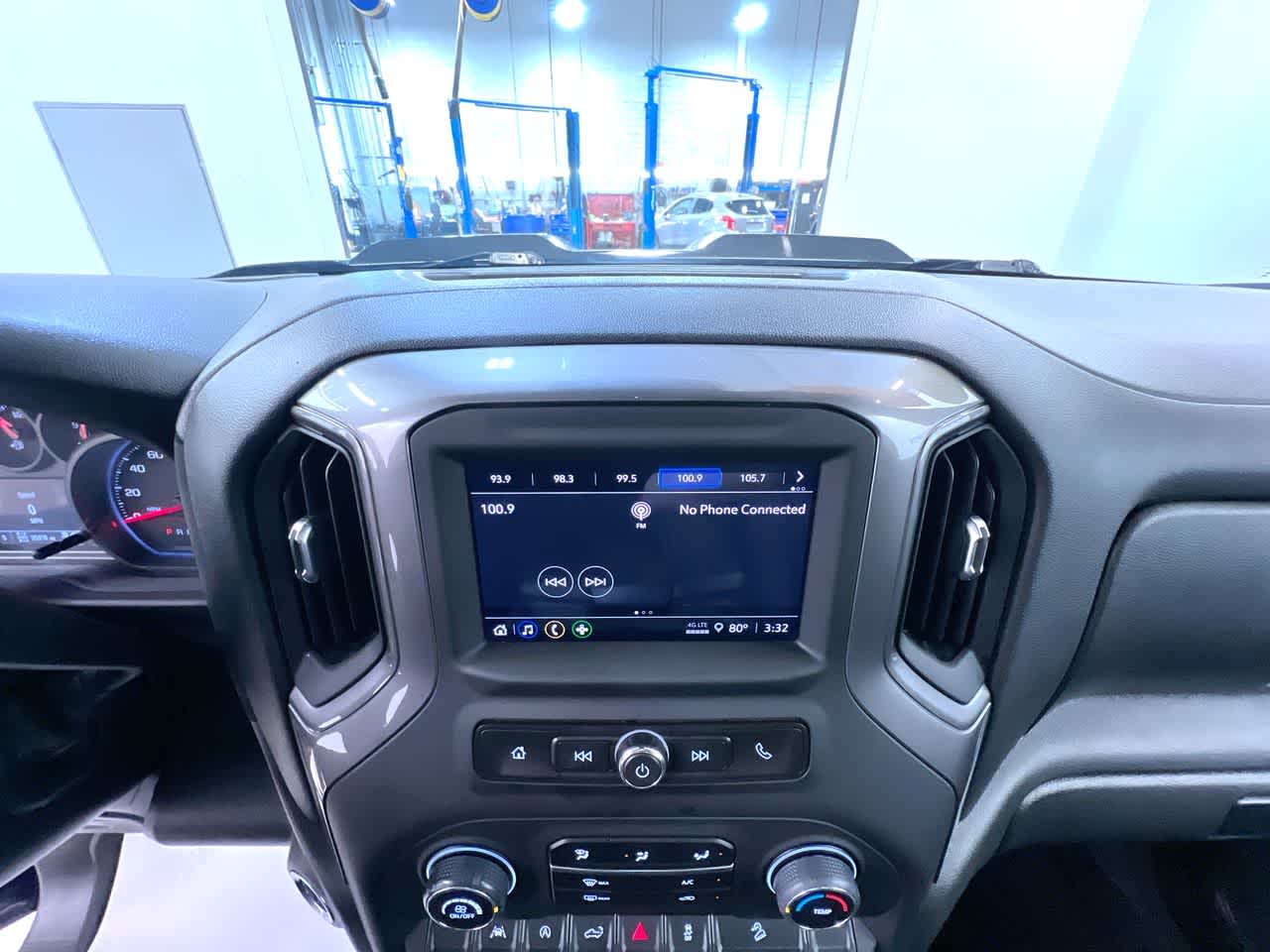 2023 Chevrolet Silverado 1500 Custom Trail Boss