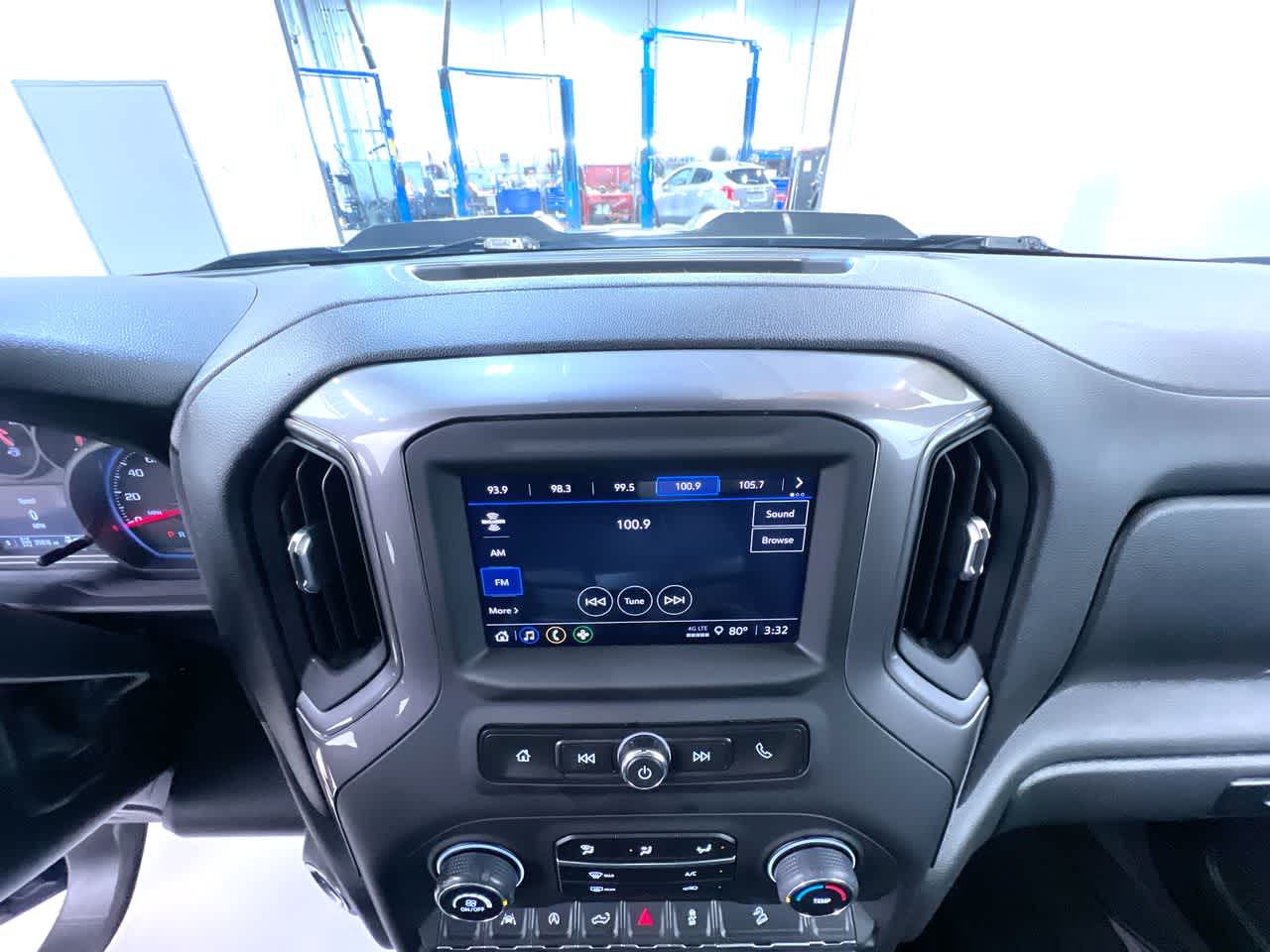 2023 Chevrolet Silverado 1500 Custom Trail Boss