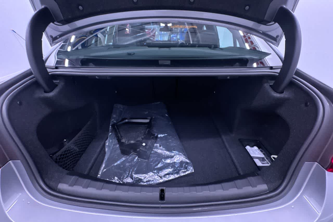 2023 BMW 3 Series 330i xDrive