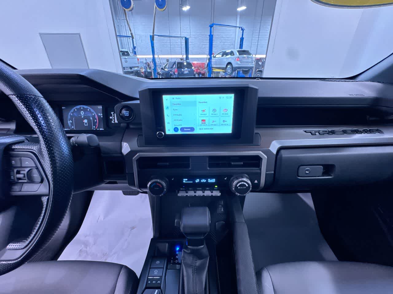 2024 Toyota Tacoma 4WD SR5