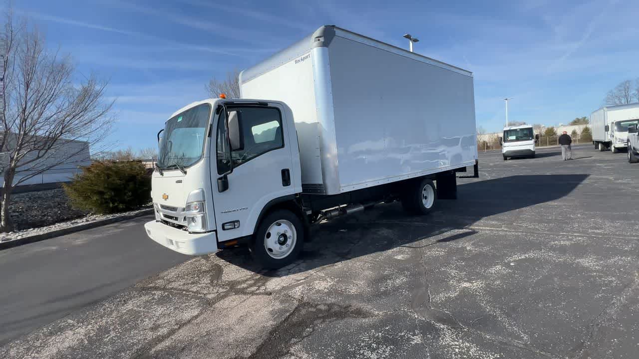 2024 Chevrolet Low Cab Forward 4500 Base