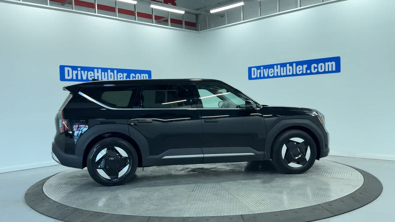 2026 Kia EV9 Light Long Range