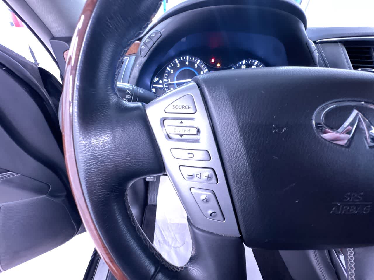 2019 INFINITI QX80 LUXE