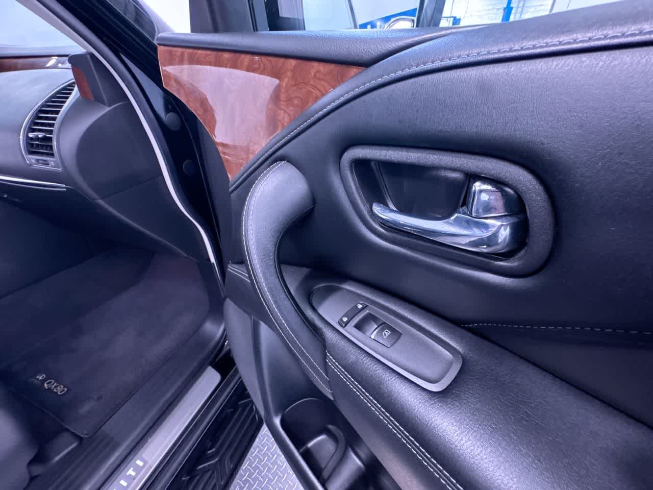 2019 INFINITI QX80 LUXE