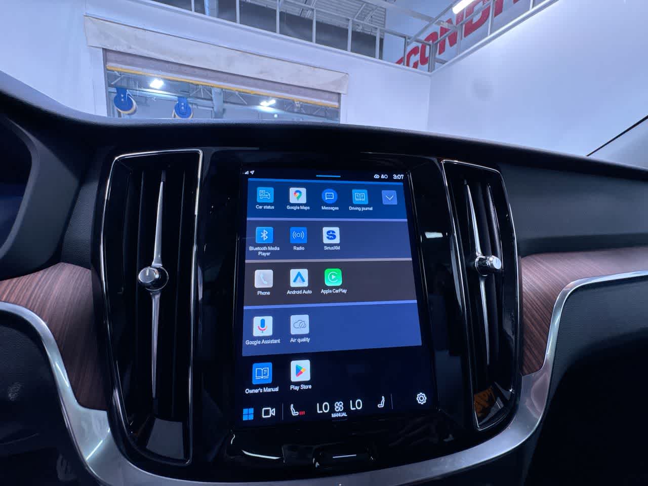 2025 Volvo V60 Cross Country Plus