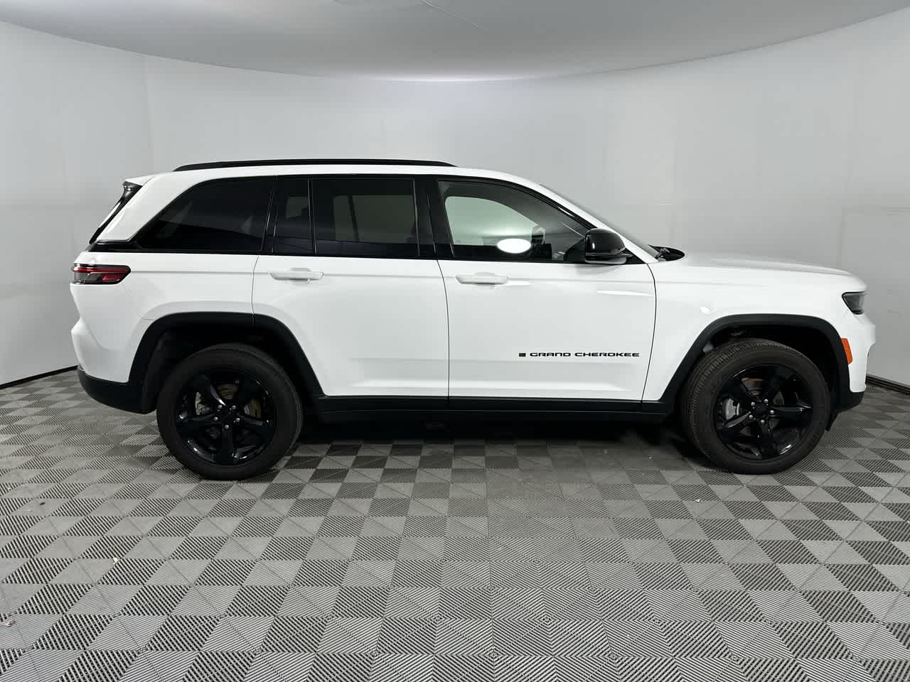 2024 Jeep Grand Cherokee Altitude X