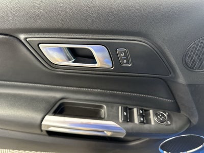 2022 Ford Mustang EcoBoost