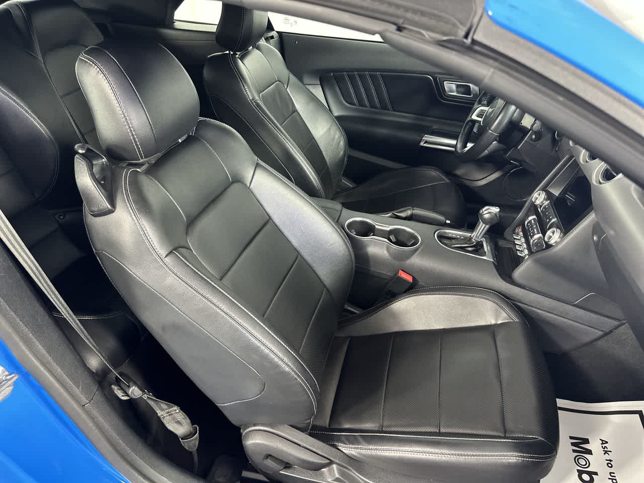 2022 Ford Mustang EcoBoost