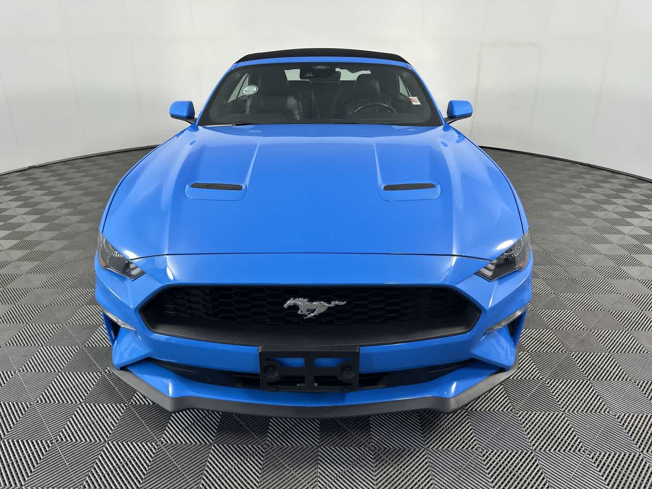 2022 Ford Mustang EcoBoost