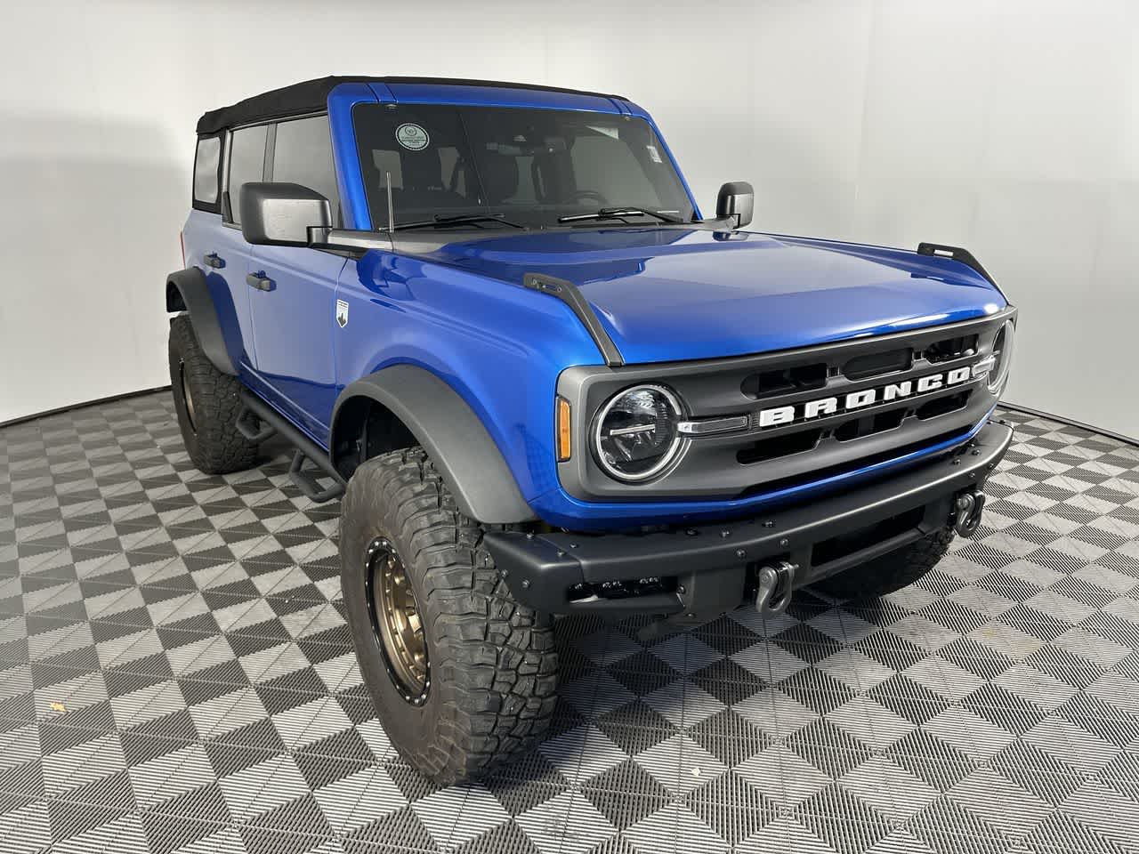 2023 Ford Bronco Base