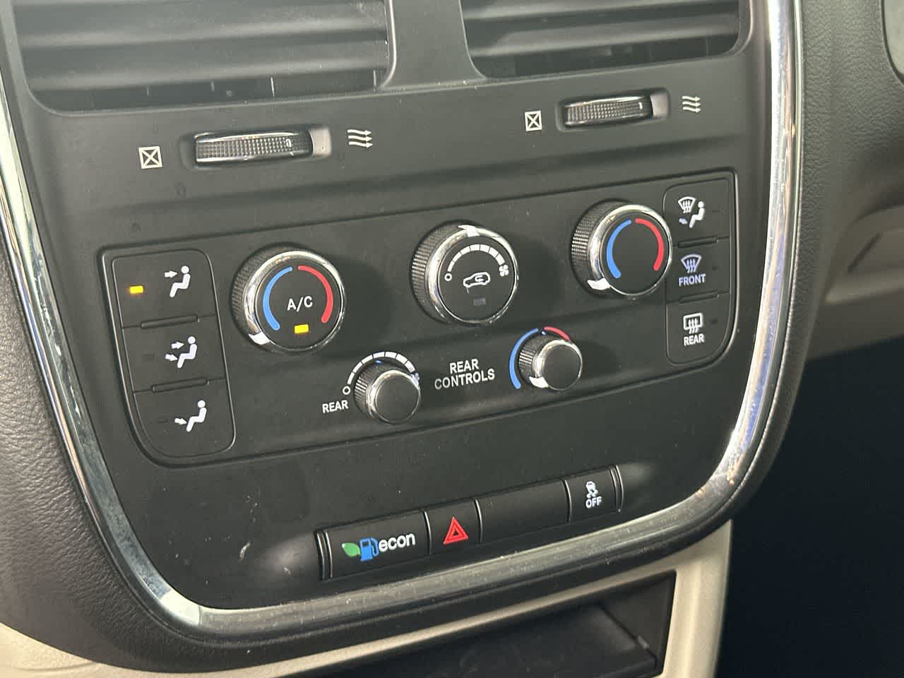 2017 Dodge Grand Caravan SE