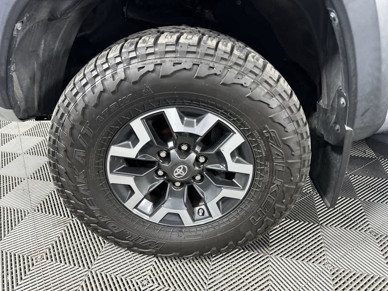 2020 Toyota Tacoma 4WD SR5