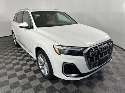 2025 Audi Q7 Premium Plus