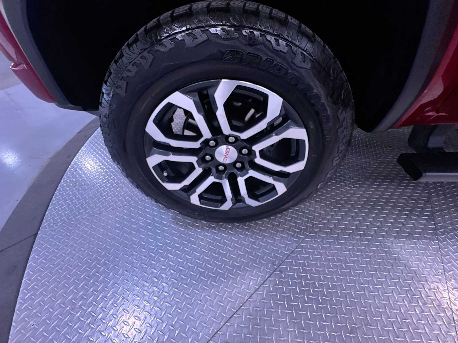 2024 GMC Canyon 4WD AT4