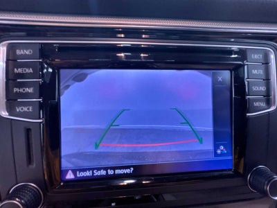 2016 Volkswagen Passat 1.8T SE