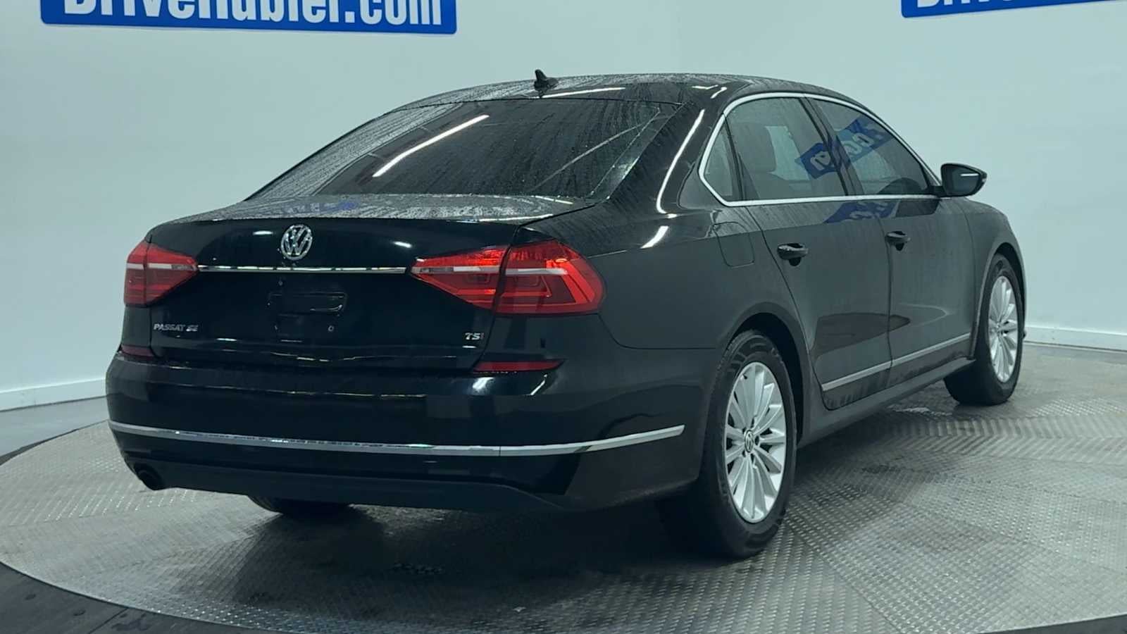 2016 Volkswagen Passat 1.8T SE