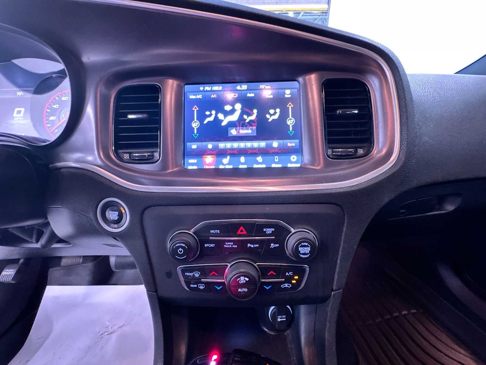 2020 Dodge Charger SXT