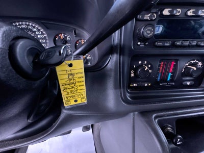 2004 Chevrolet Avalanche 1500 5dr Crew Cab 130" WB 4WD