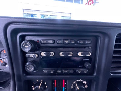 2004 Chevrolet Avalanche 1500 5dr Crew Cab 130" WB 4WD