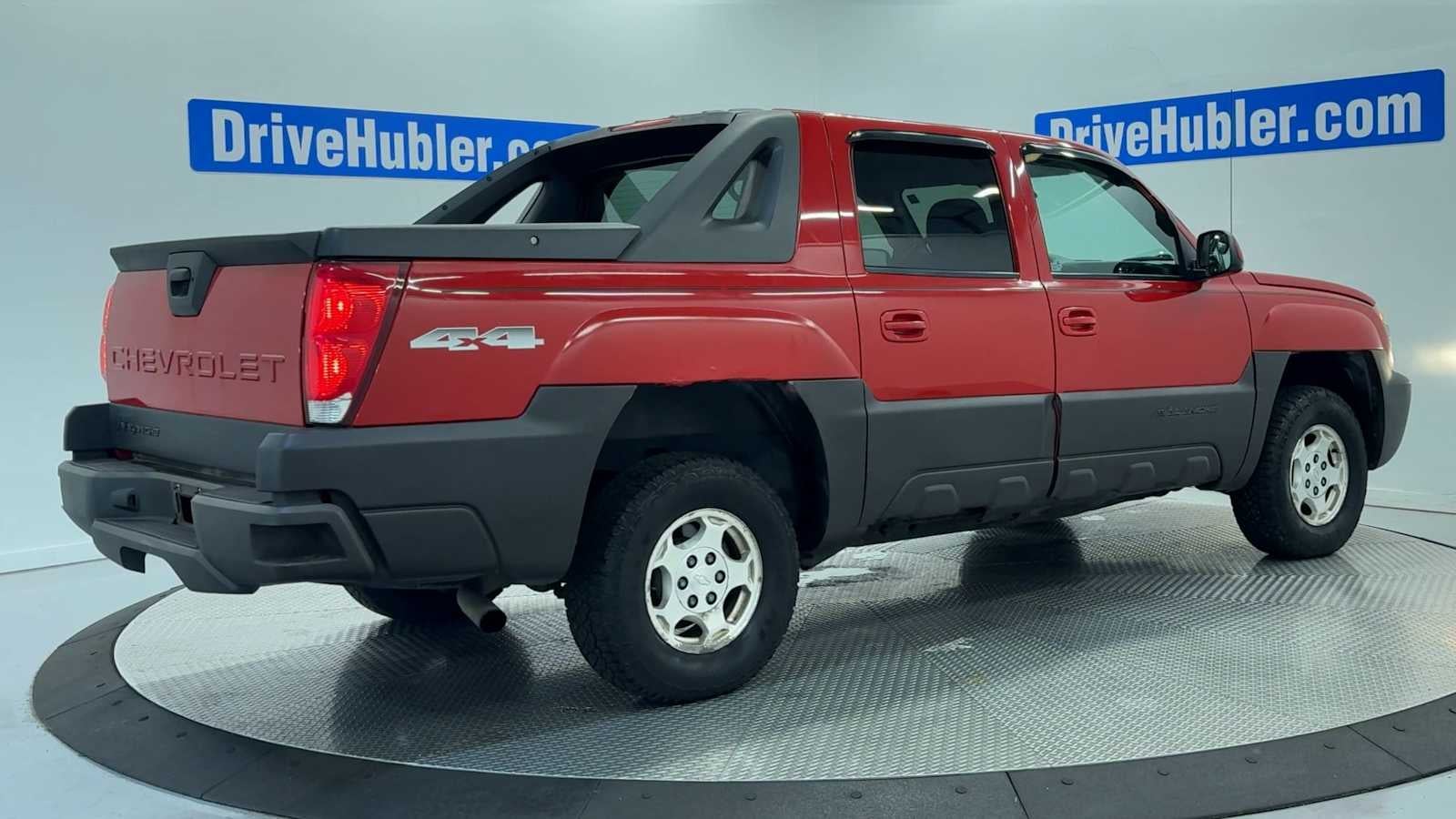 2004 Chevrolet Avalanche 1500 5dr Crew Cab 130" WB 4WD