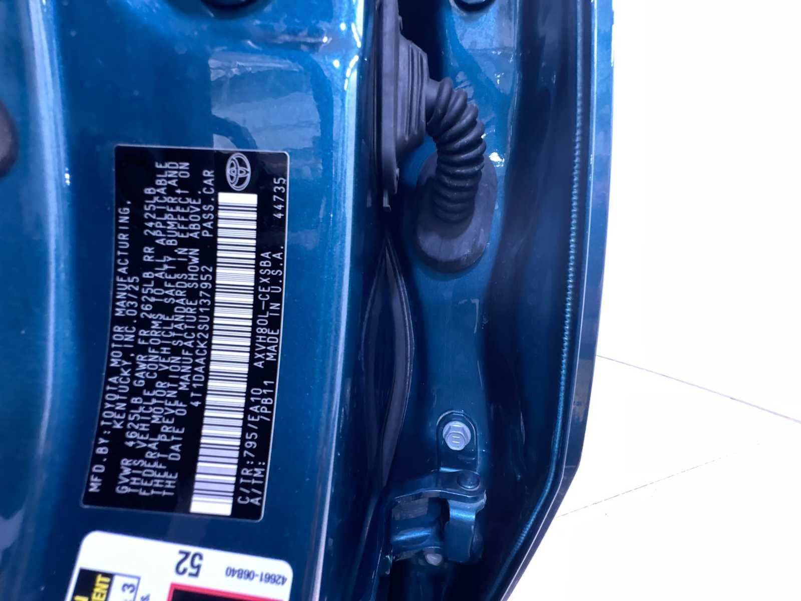 2025 Toyota Camry SE