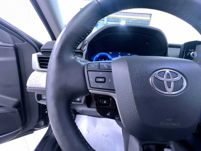 2025 Toyota Camry XLE