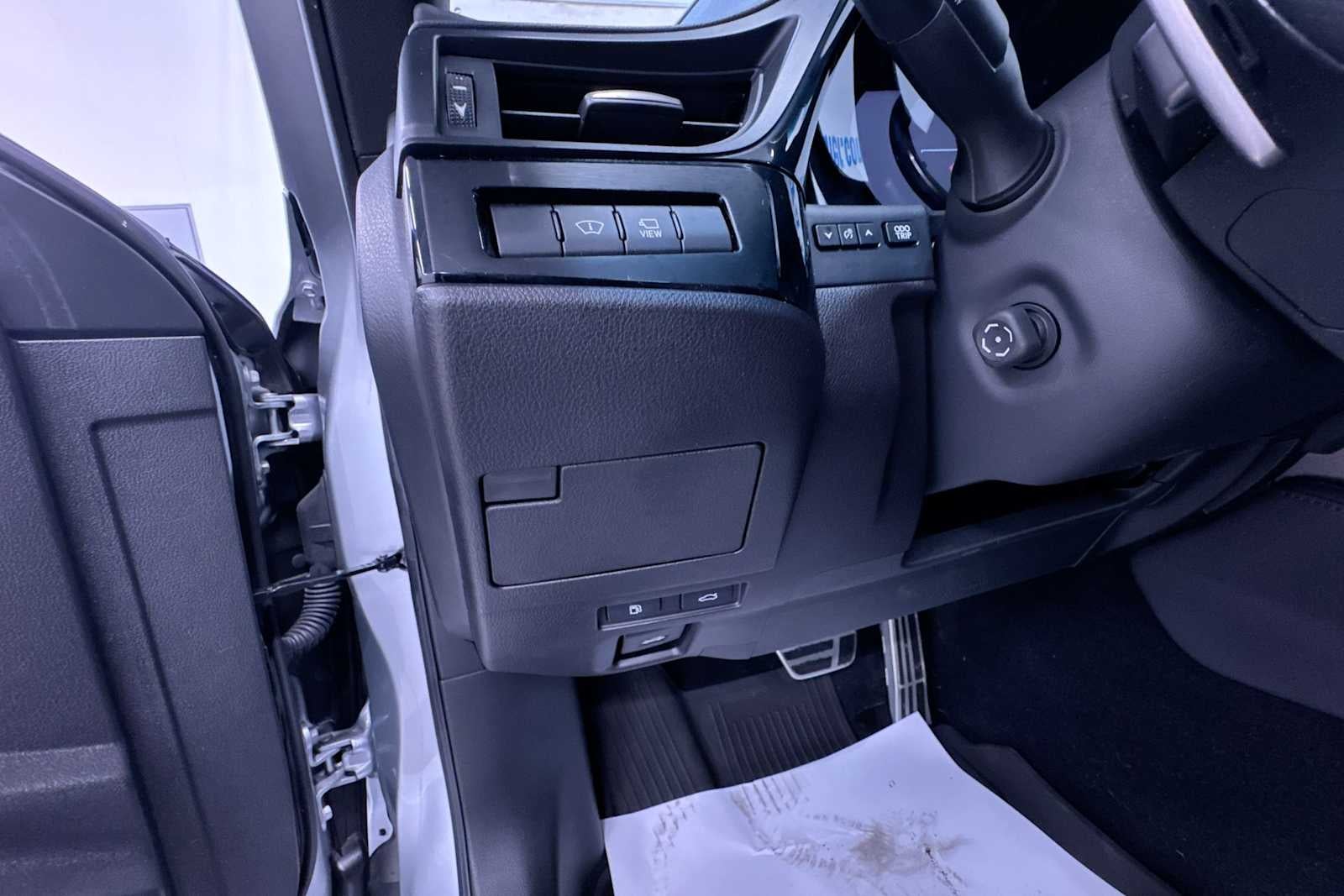 2023 Lexus ES F SPORT Handling