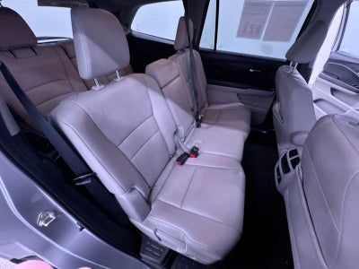 2019 Honda Pilot Touring 8-Passenger