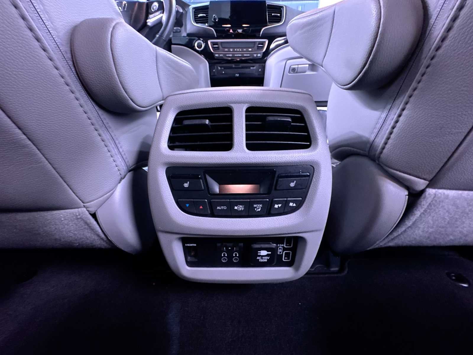 2019 Honda Pilot Touring 8-Passenger