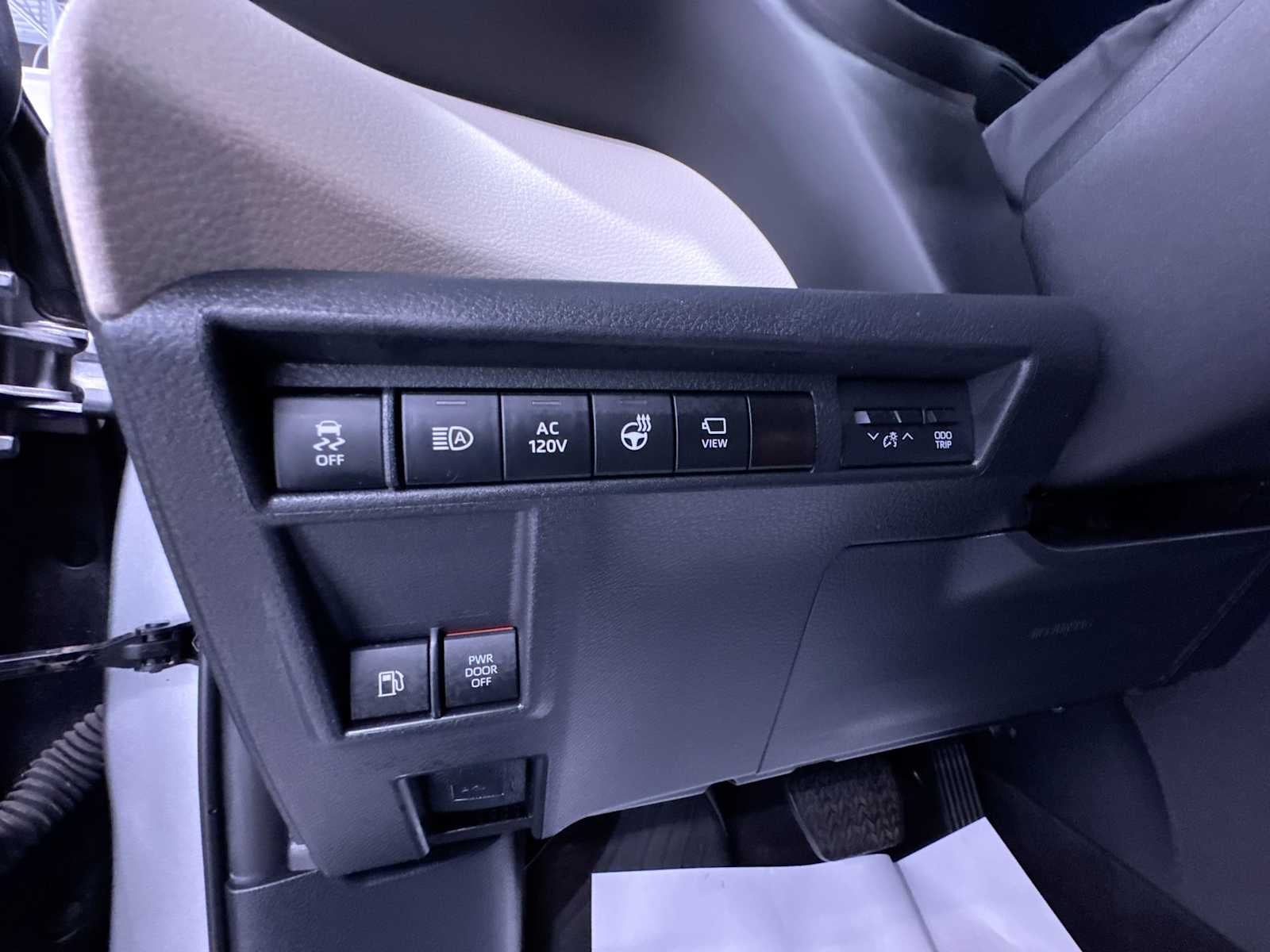 2023 Toyota Sienna Platinum