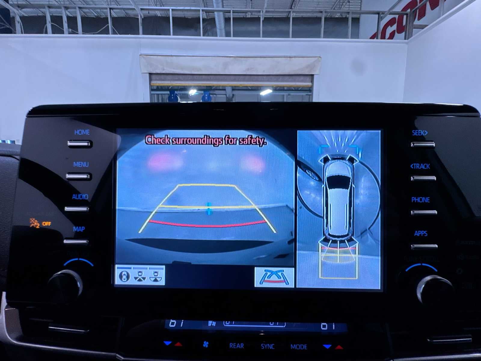 2023 Toyota Sienna Platinum