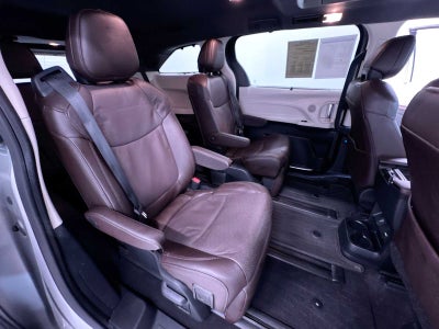2023 Toyota Sienna Platinum