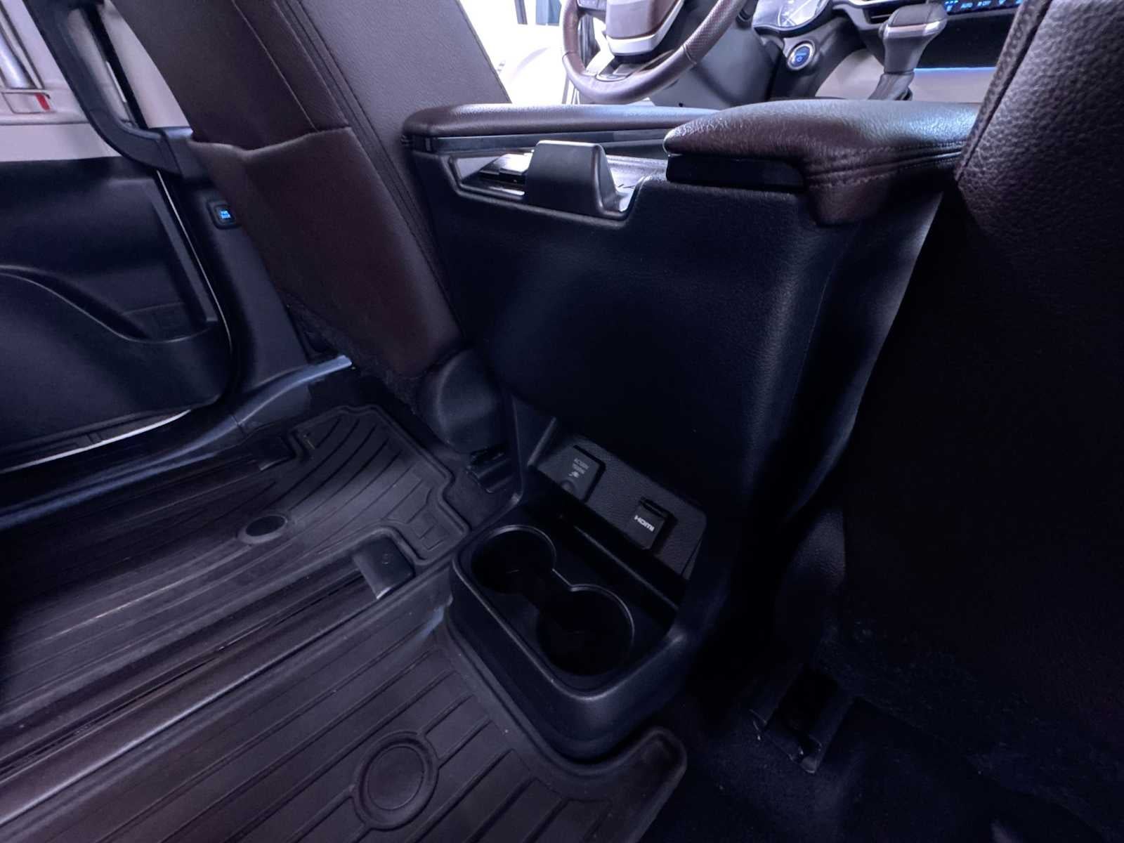 2023 Toyota Sienna Platinum