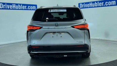 2023 Toyota Sienna Platinum