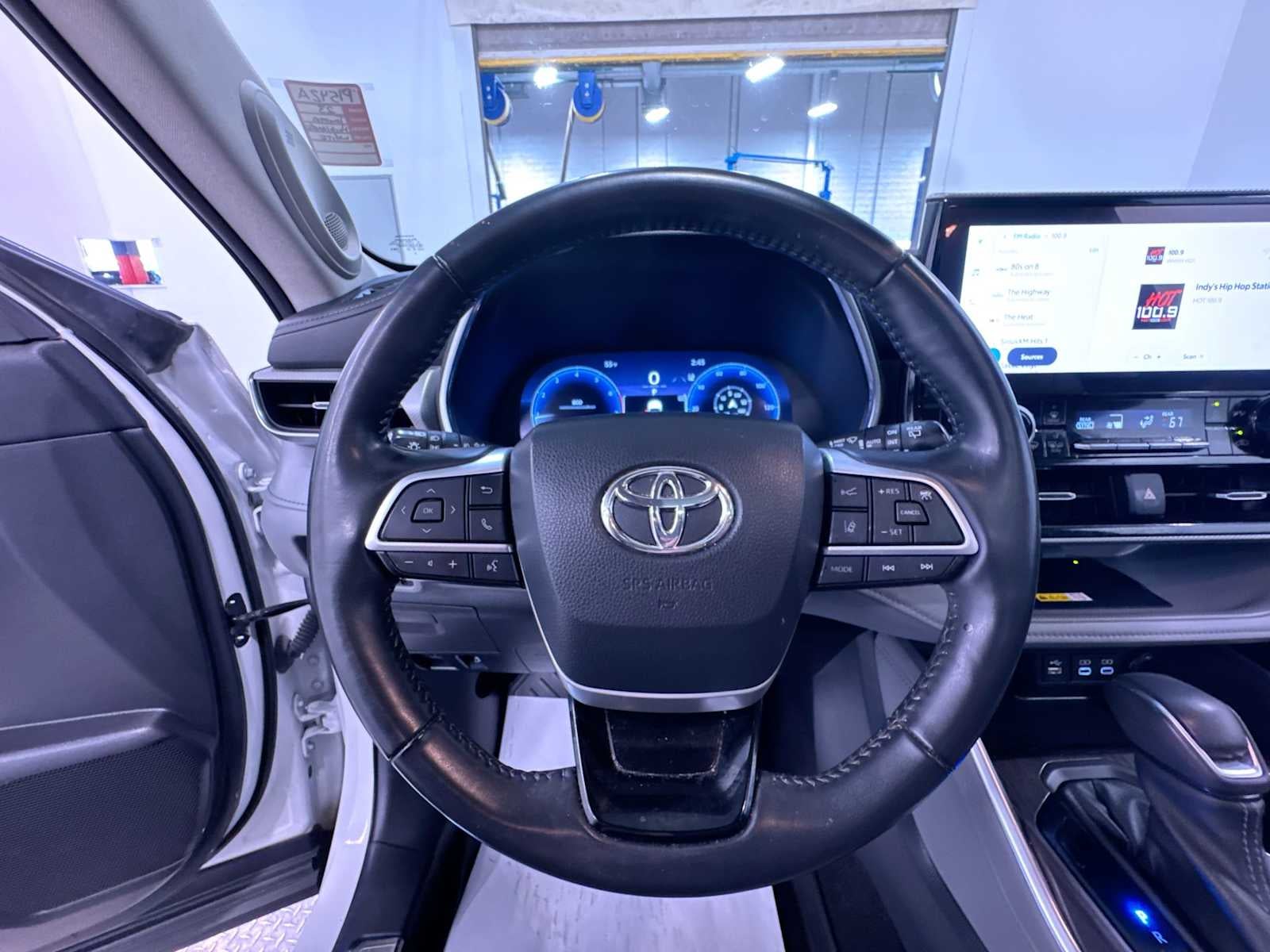 2023 Toyota Highlander Platinum