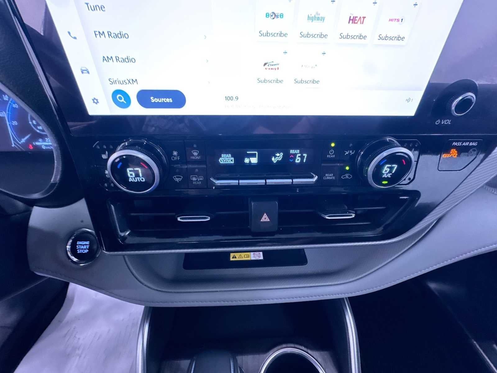 2023 Toyota Highlander Platinum