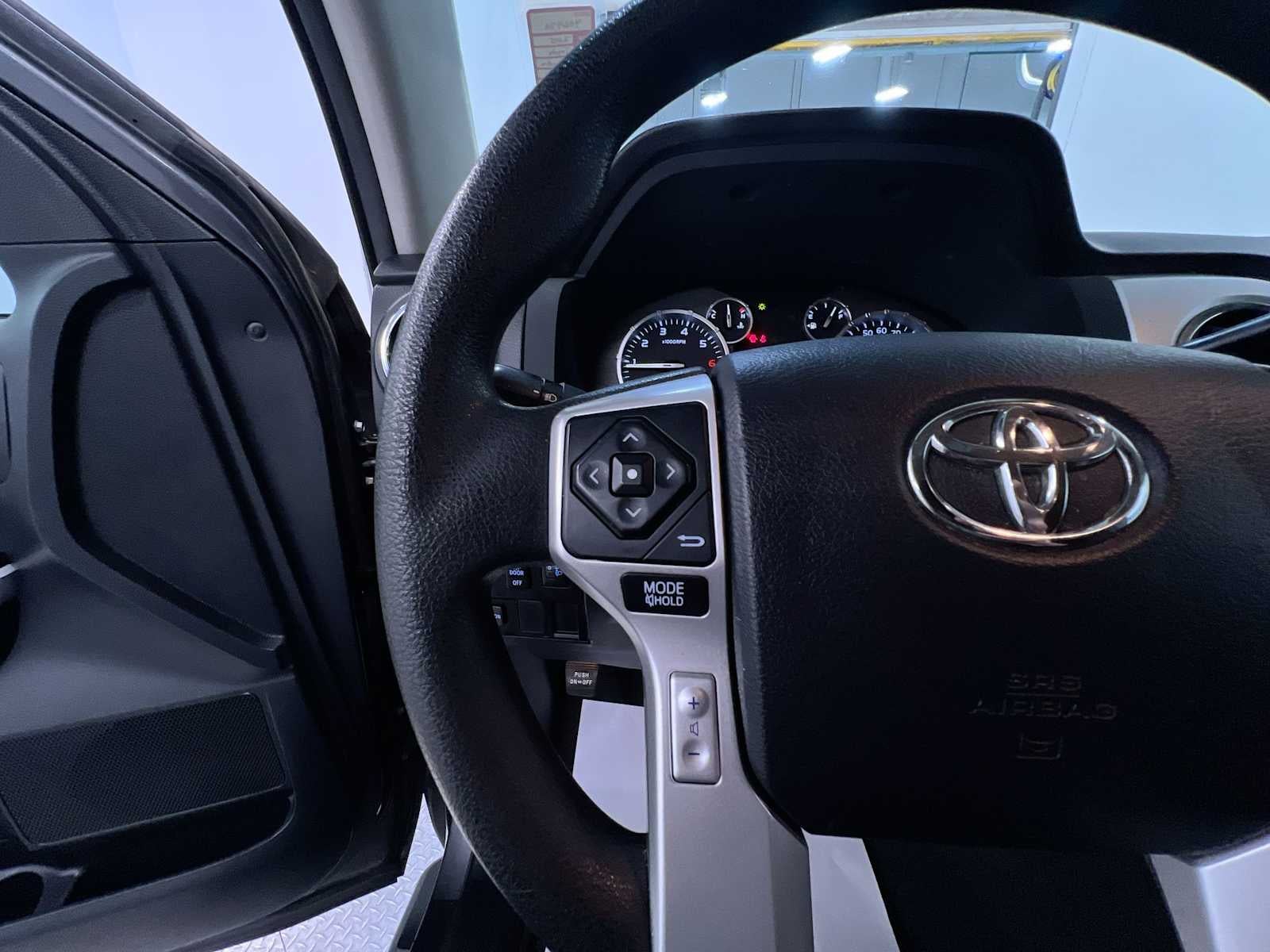 2015 Toyota Tundra SR5