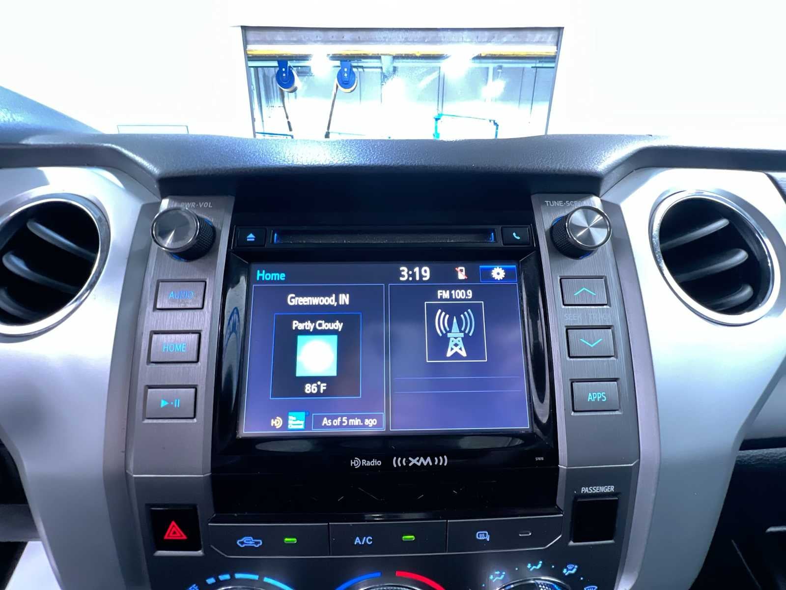 2015 Toyota Tundra SR5