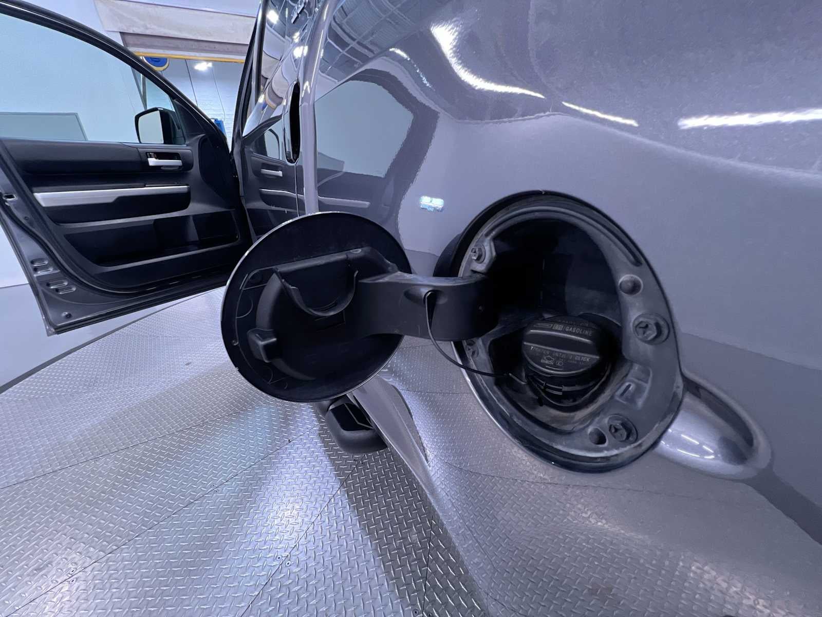 2015 Toyota Tundra SR5