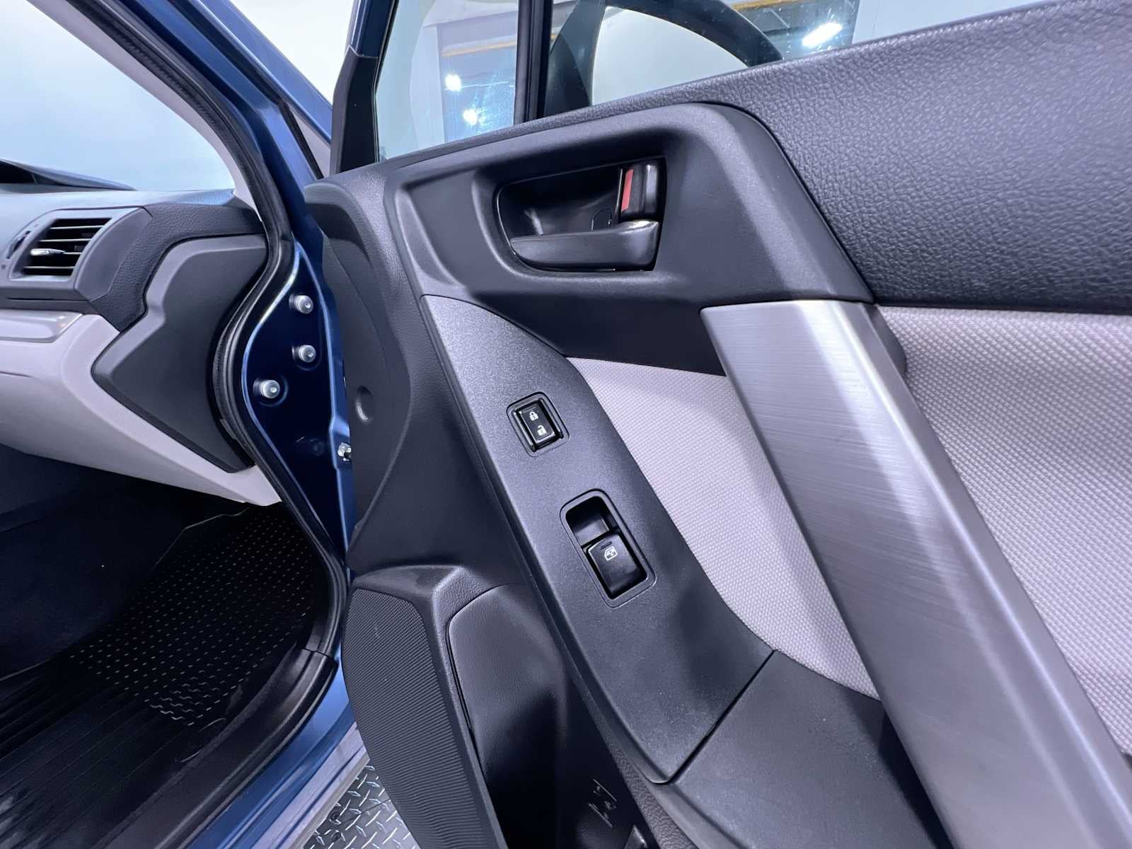 2014 Subaru Forester 2.5i