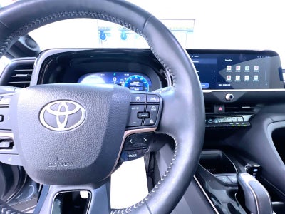 2025 Toyota Crown Platinum